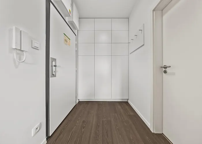 Modern City-center With Castle View *