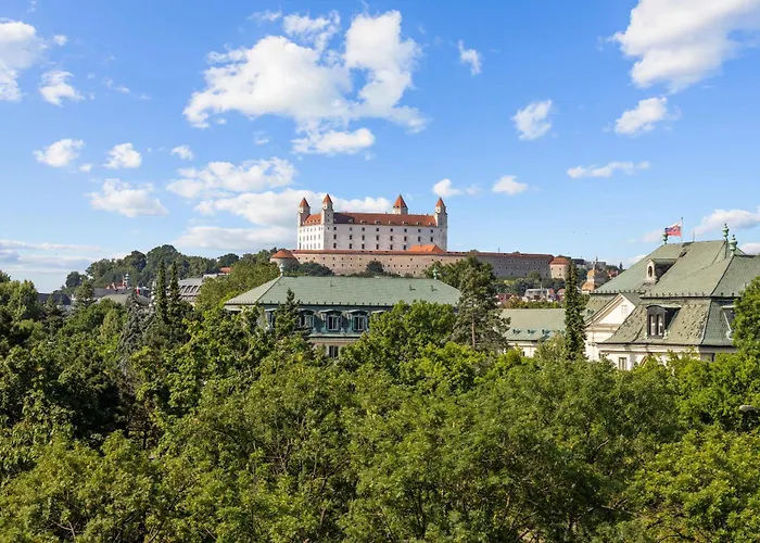 Modern City-center With Castle View Bratislava